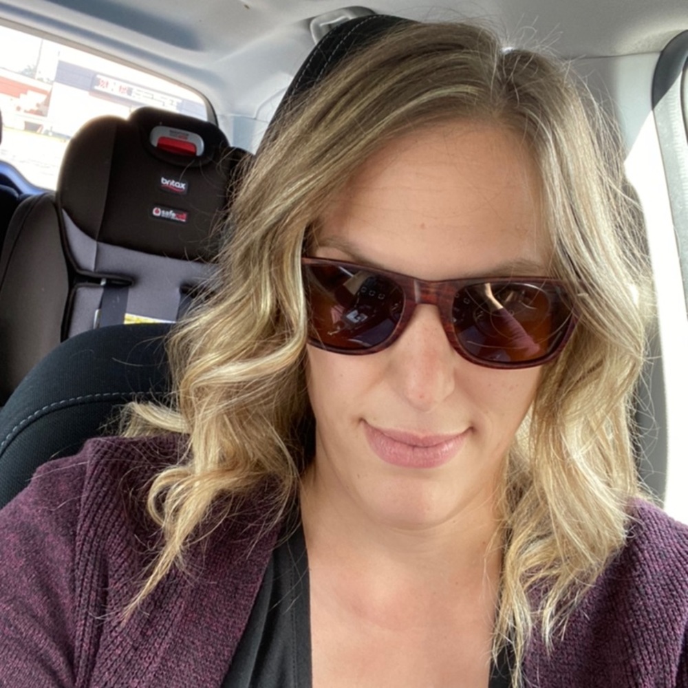 Meet your Posher, Julie